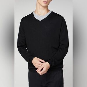 NWOT Ben Sherman Original 100% merino wool black v-neck sweater, XL